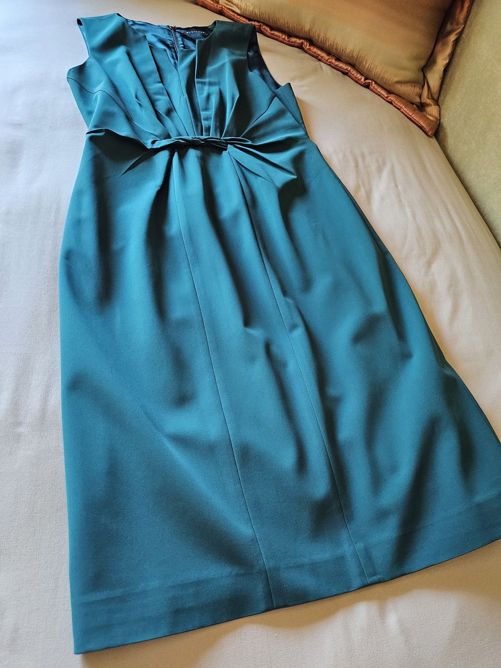 Elie Tahari Green Pleated Empire Waist Sleeveless Sheath Midi Dress M Pristine